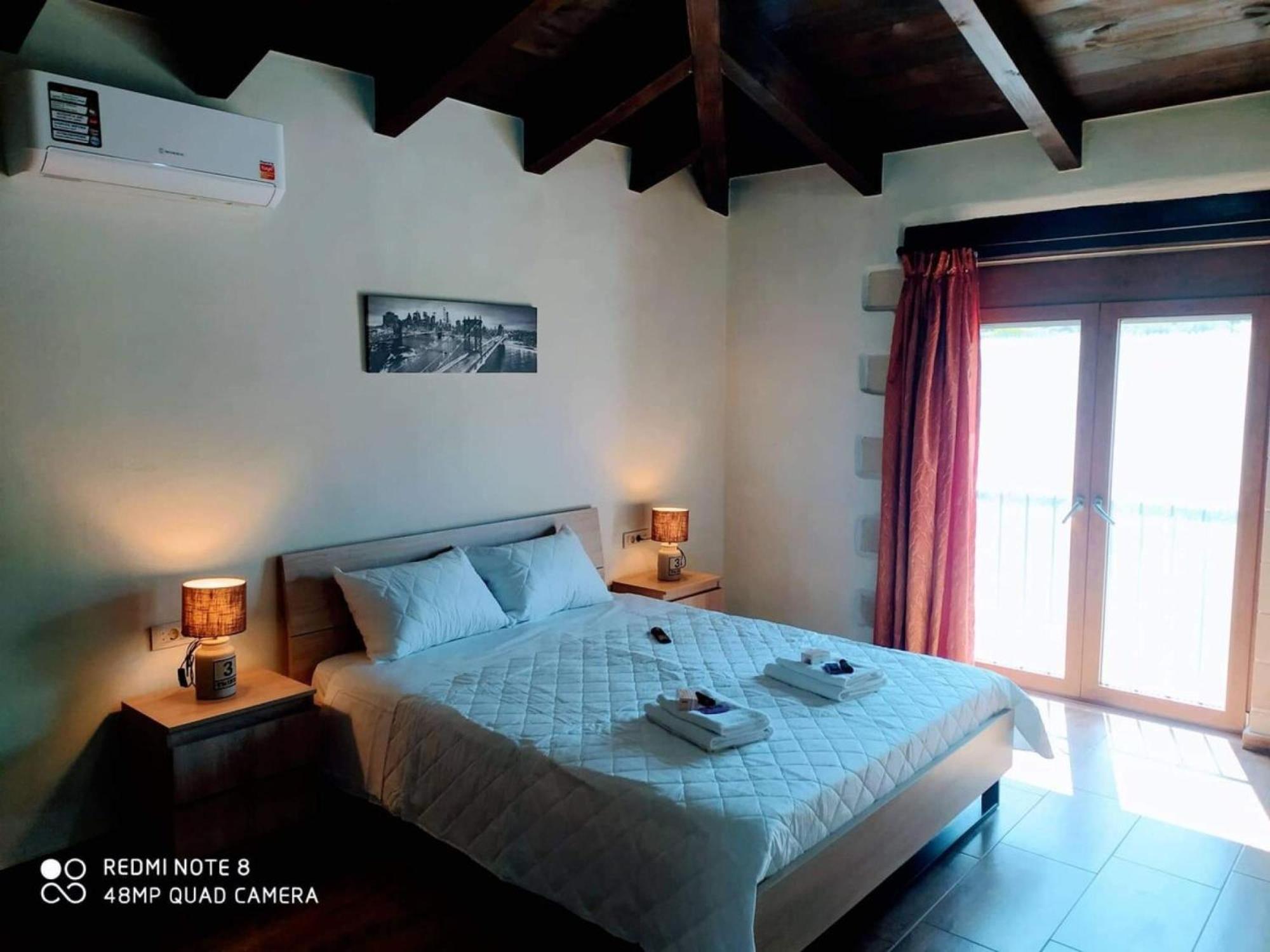 Traditional Villa In Pemonia Exteriér fotografie